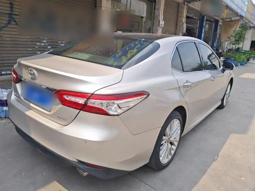 Toyota Camry 2018 2.5G Luxury Edition фото 7