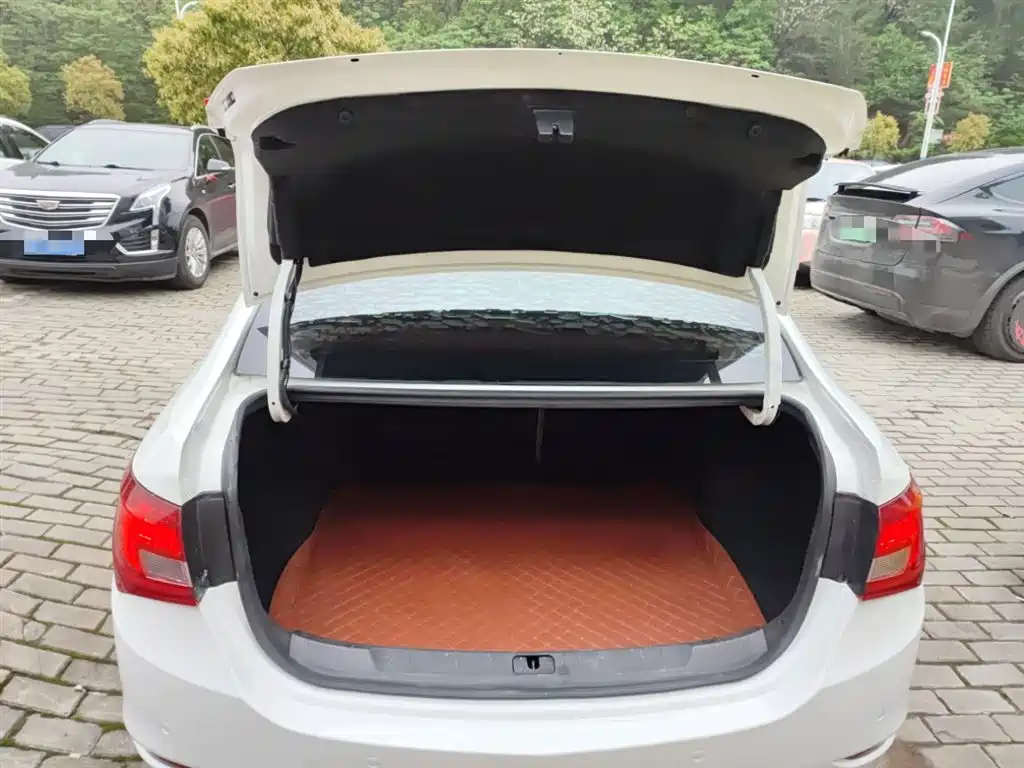 Buick Excelle 2017 15N Manual Elite фото 19
