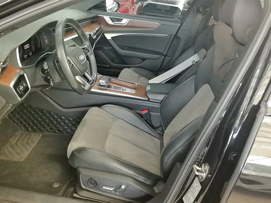 Audi A6L 2023 Facelift 45 TFSI quattro Exclusive Dynamic фото 9