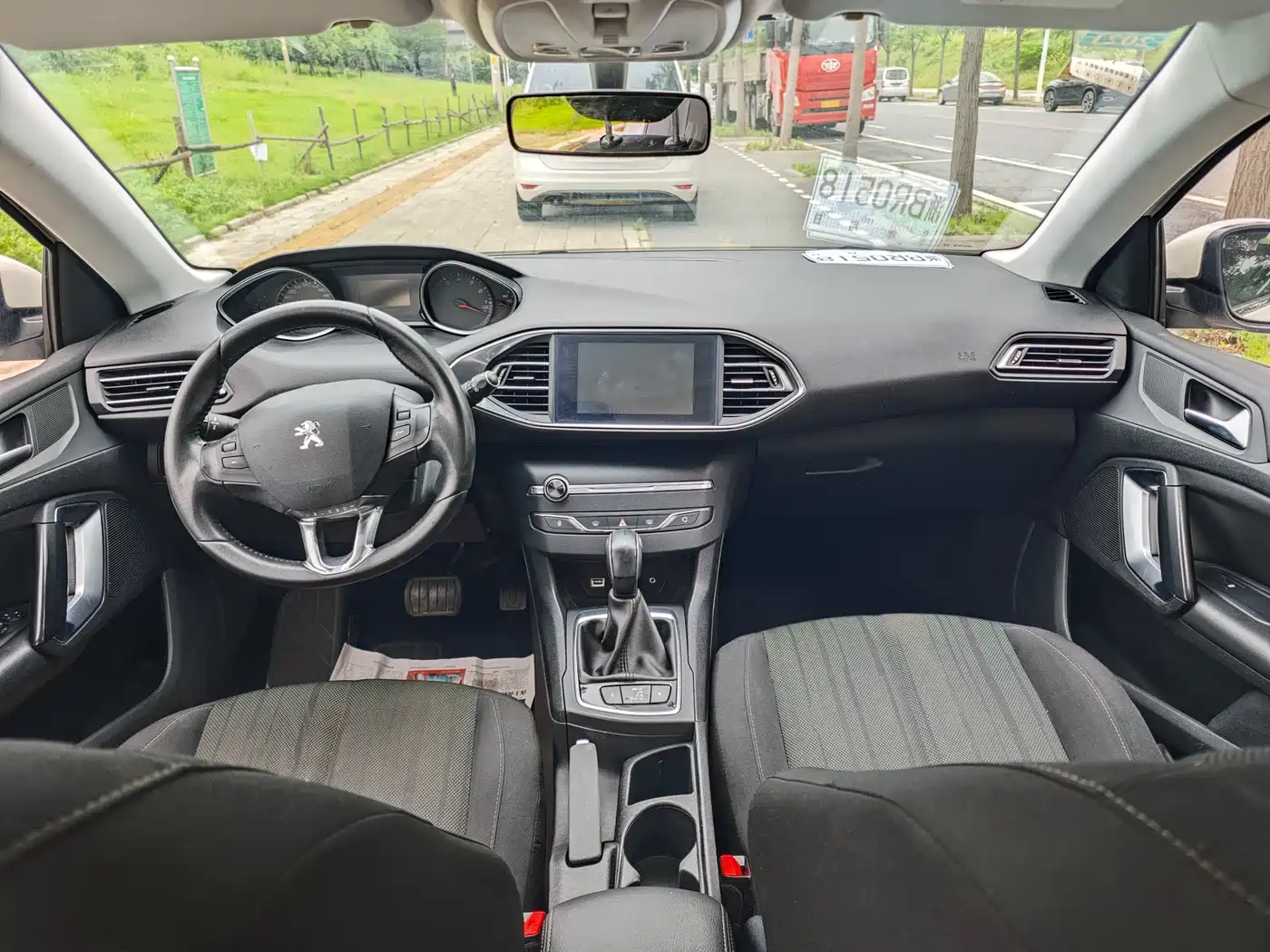 Peugeot 308S 2015 1.2T Auto Dynamic Edition фото 4