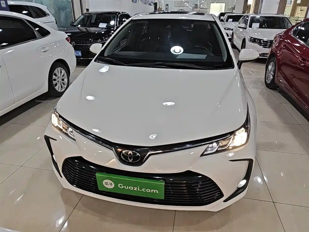 Toyota Corolla 2021 1.2T S-CVT Elite PLUS Edition фото 3
