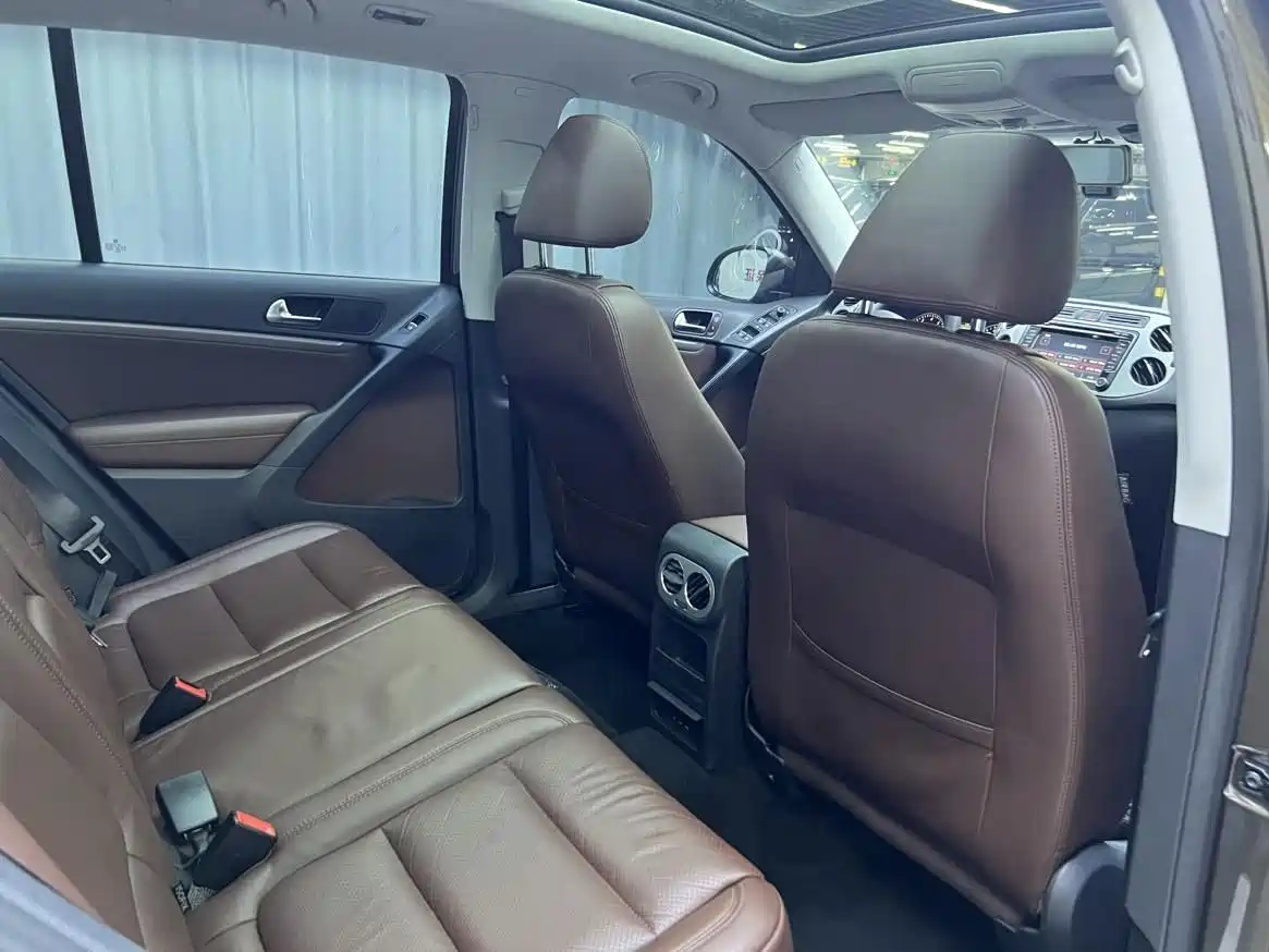 Volkswagen Tiguan 2013 1.8TSI Auto 4WD Luxury фото 13