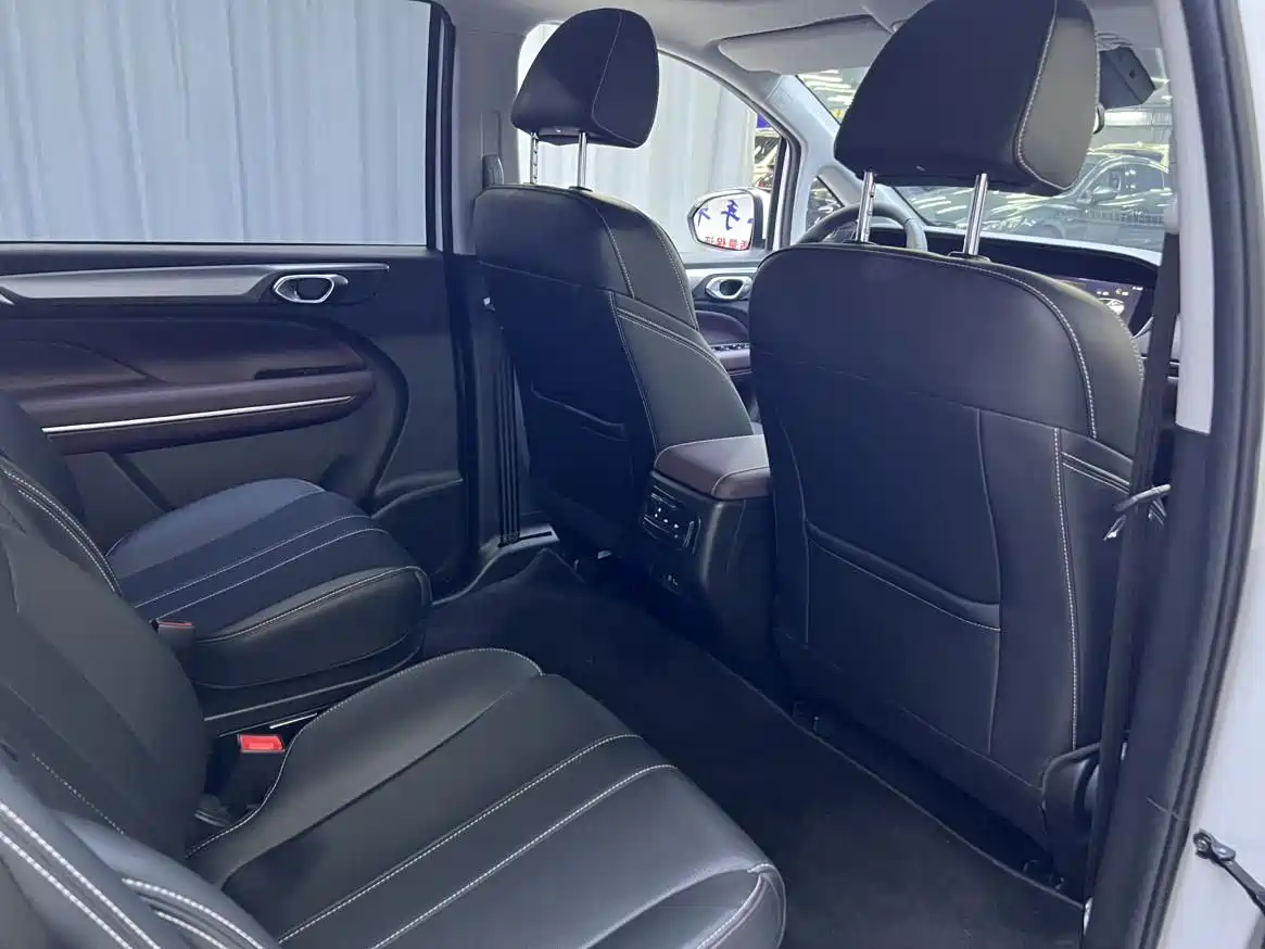 GAC Trumpchi Trumpchi M6 2023 PRO 270T DCT Luxury Edition фото 15