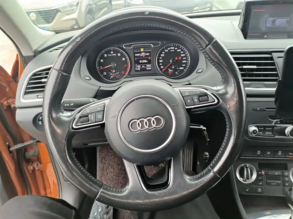Audi Q3 2015 35 TFSI quattro Technology фото 11