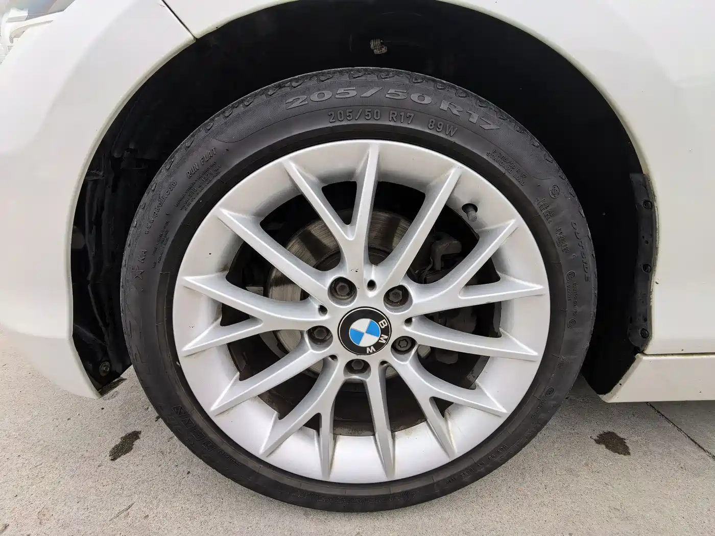 BMW 1 Series (Import) 2015 120i Leading фото 11