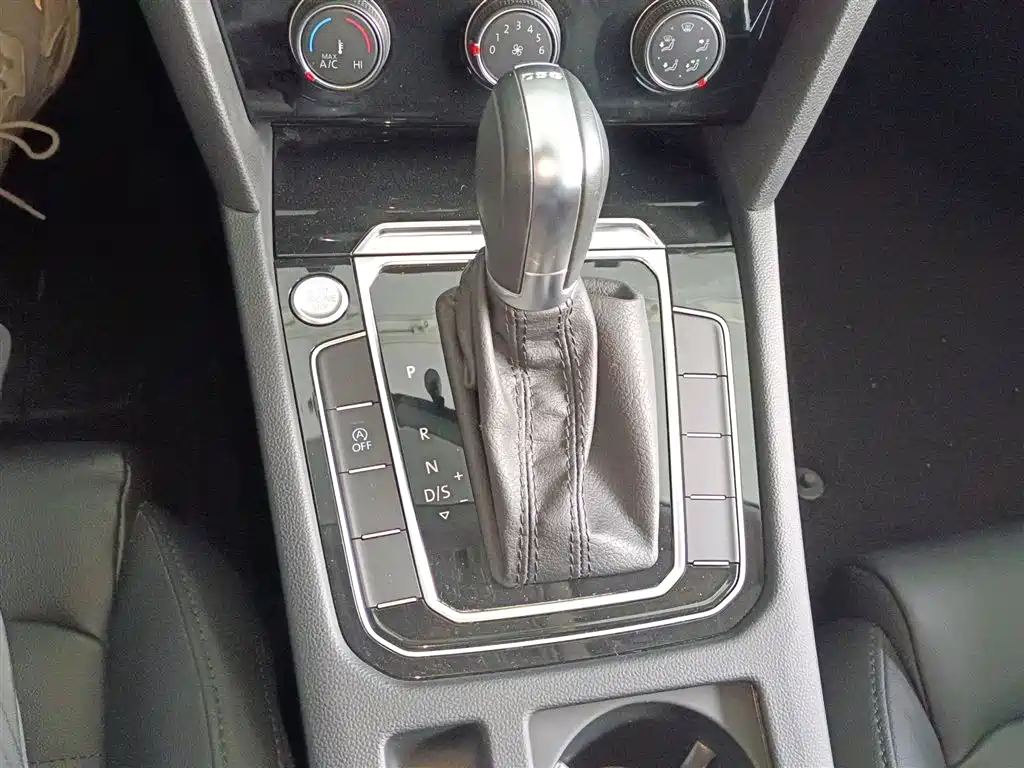Volkswagen Magotan 2019 330TSI DSG Leading China VI фото 14