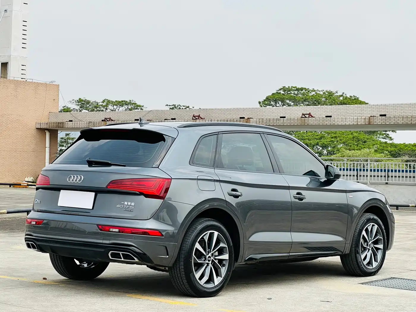 AUDI Q5L
