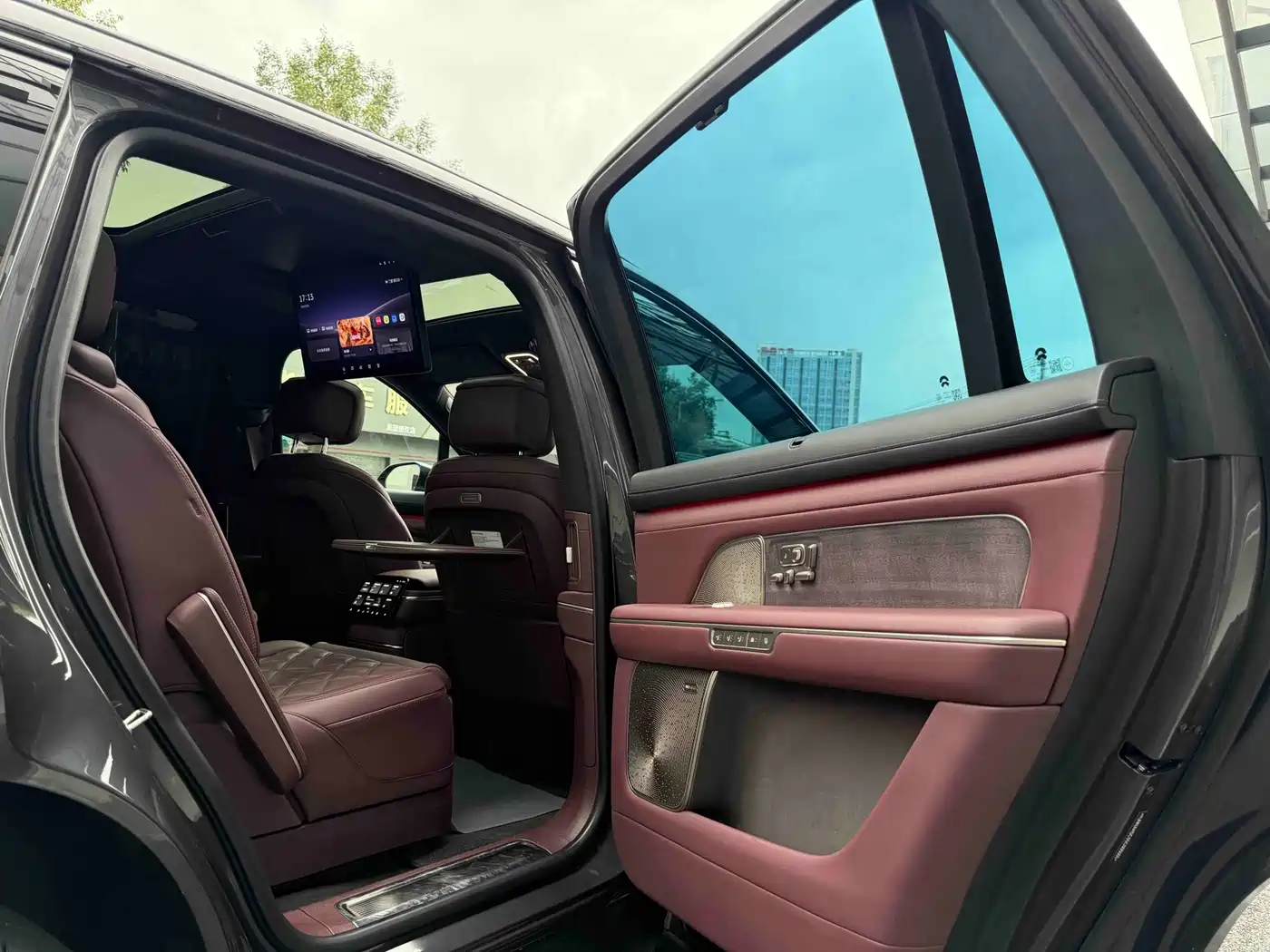 NIO ES8 2025 2025 Base Model