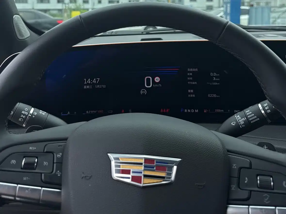 Cadillac XT4 2024 28T 2WD Premium фото 12