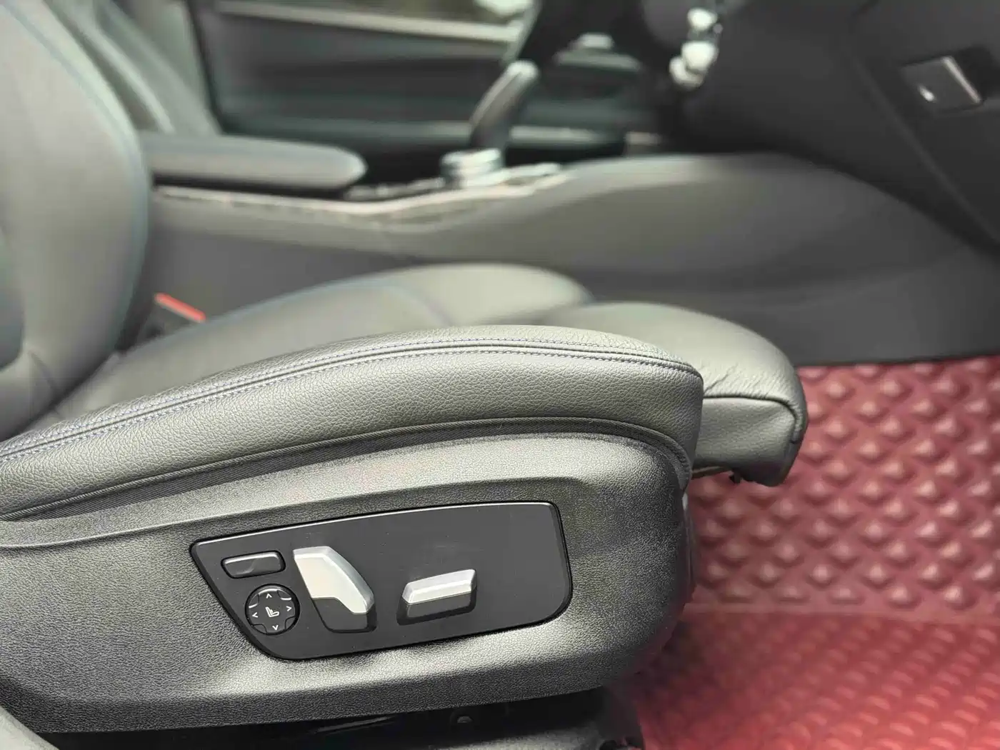 BMW 6 Series GT 2019 630i M Sport Package фото 16