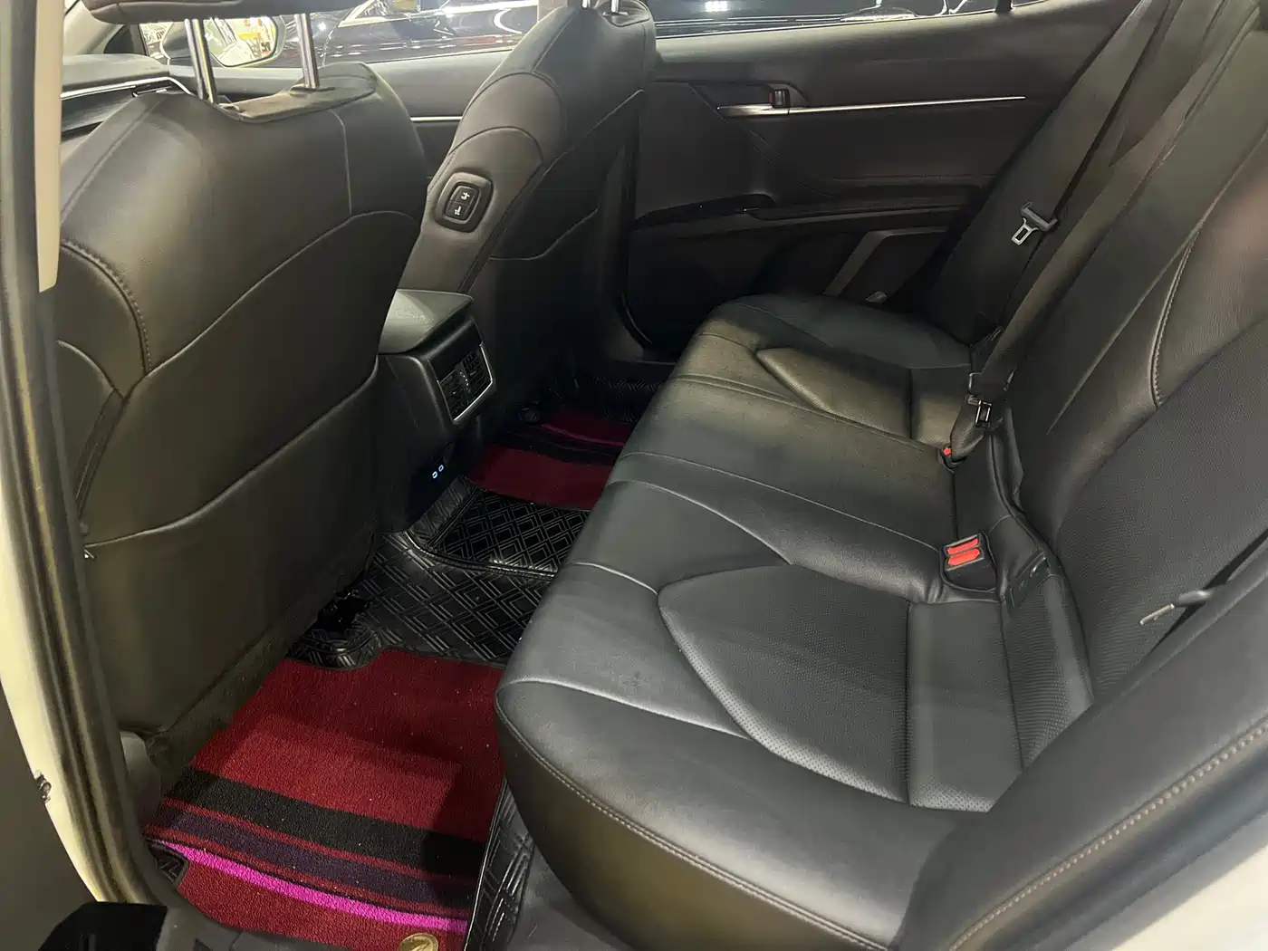 Toyota Camry 2023 2.0G Luxury Edition фото 11