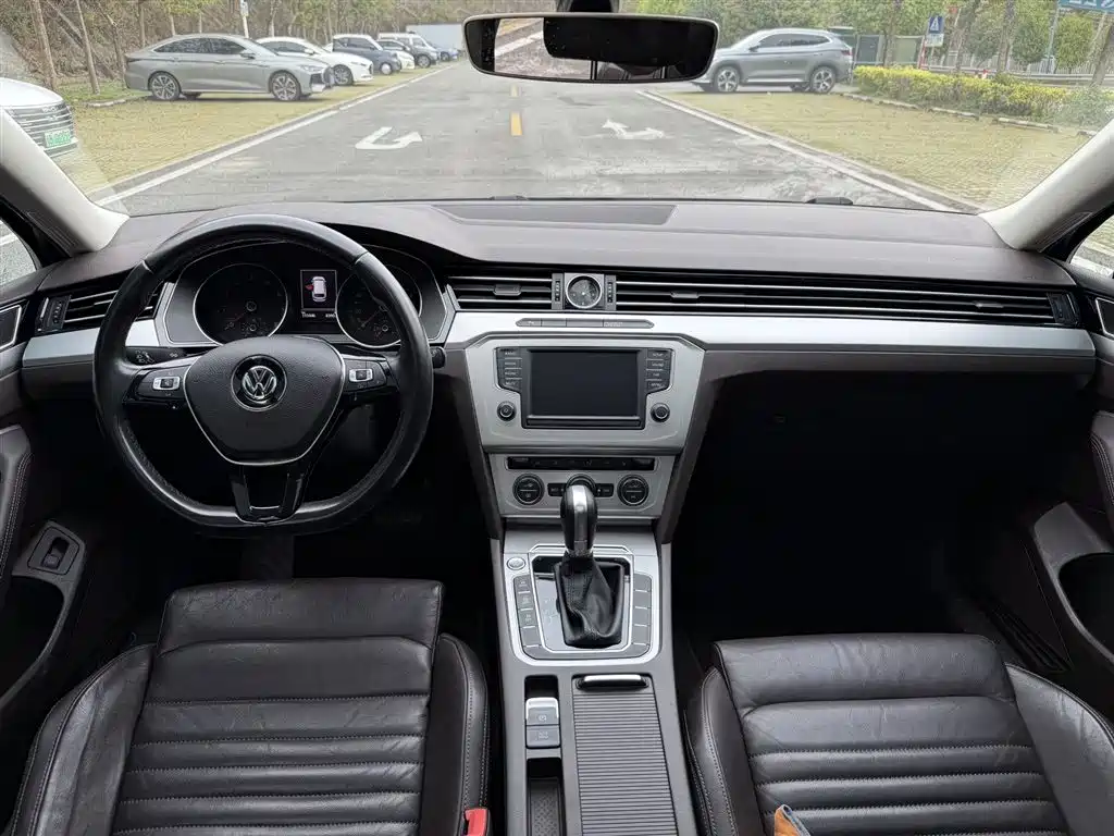 Volkswagen Weilan 2016 380TSI 2WD Comfort Edition фото 5