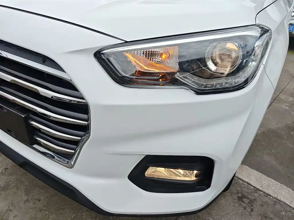 Hyundai Beijing Hyundai ix35 2019 2.0L Automatic 2WD Zhiyong·Enjoy China V фото 24