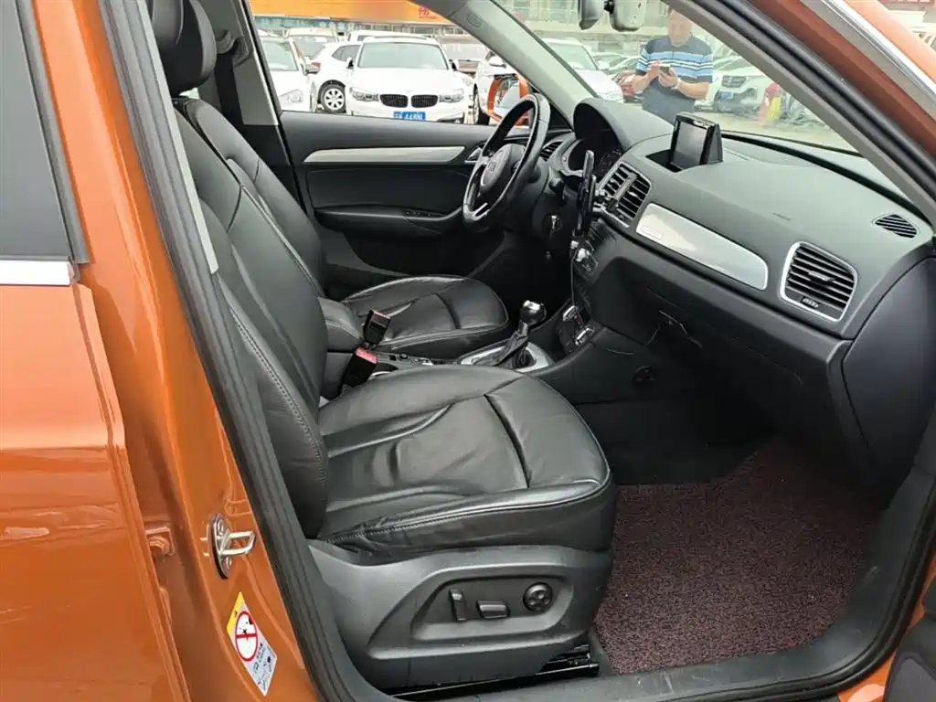 Audi Q3 2015 35 TFSI quattro Technology фото 25