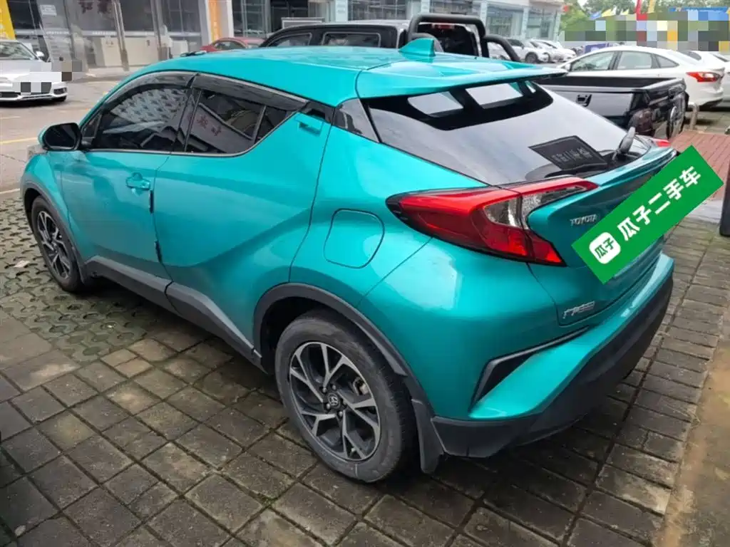 Toyota C-HR 2018 2.0L Leading Edition China V фото 9