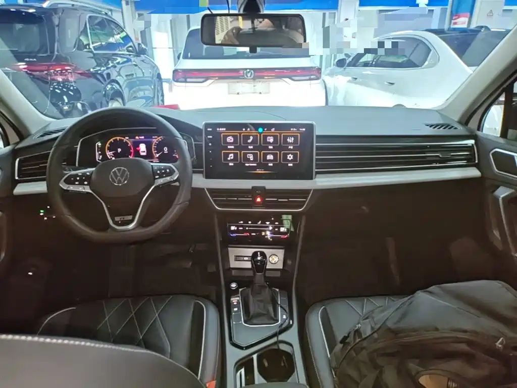 Volkswagen Tiguan L 2024 300TSI Auto 2WD Smart Edition фото 10