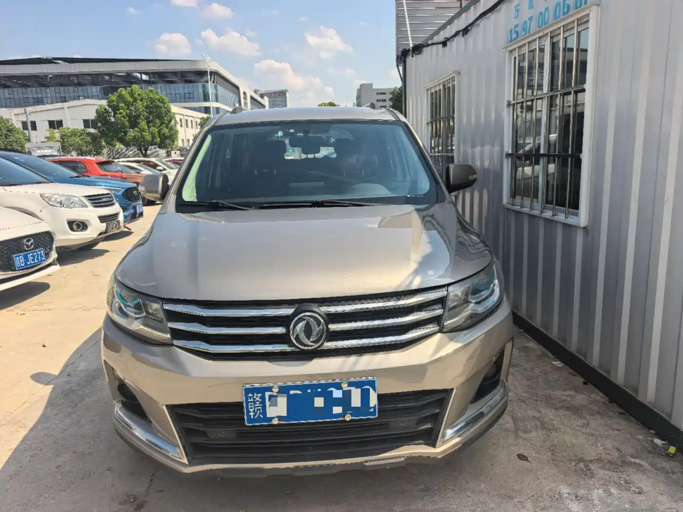 Dongfeng Fengxing Fengxing SX6 2020 2019 1.6L Manual Luxury China VI
