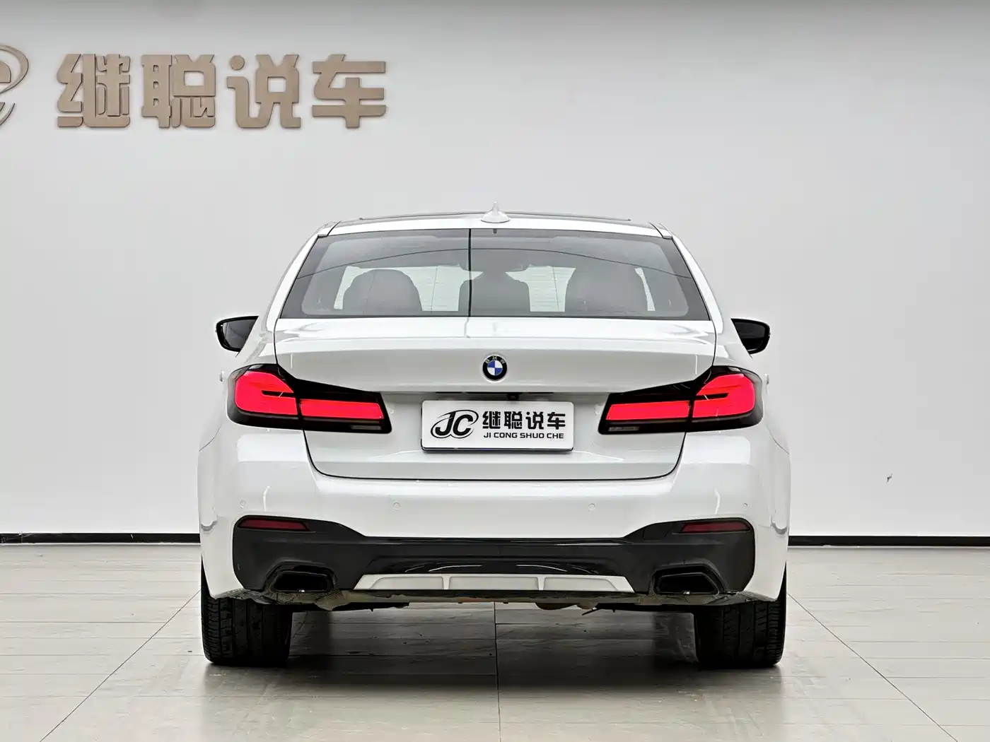 BMW 5 Series 2021 530Li Leading M Sport Package фото 5