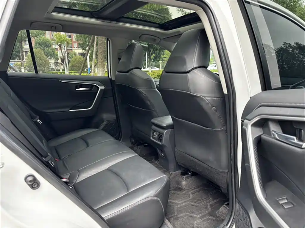 Toyota RAV4 Rongfang 2021 2.0L CVT 2WD Premium фото 18