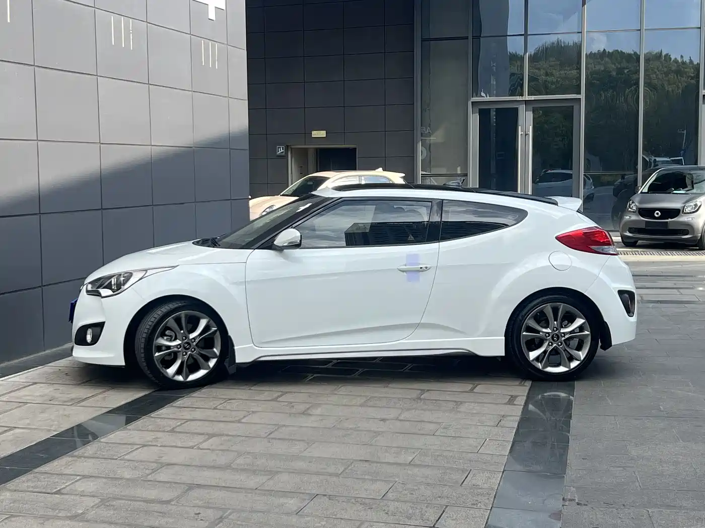 Hyundai Veloster 2016 2015 1.6T Automatic Luxury Edition