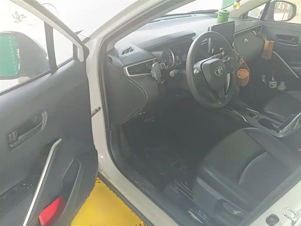 Toyota Corolla Cross 2022 2.0L Pioneer Edition фото 16