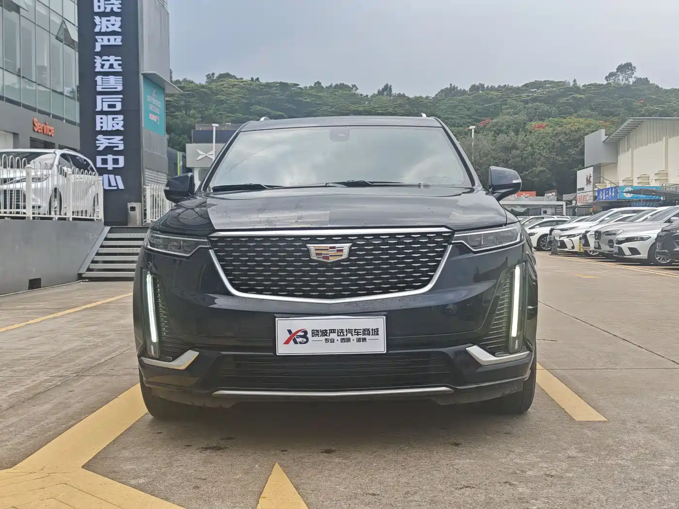 Cadillac XT6 2022 2.0T 6-Seater 2WD Luxury Edition фото 2