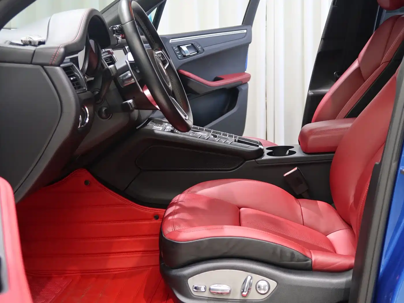 Porsche Macan 2017 Macan 2.0T фото 12