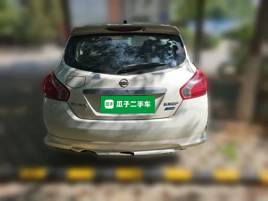 Фото 3 - Nissan Tiida