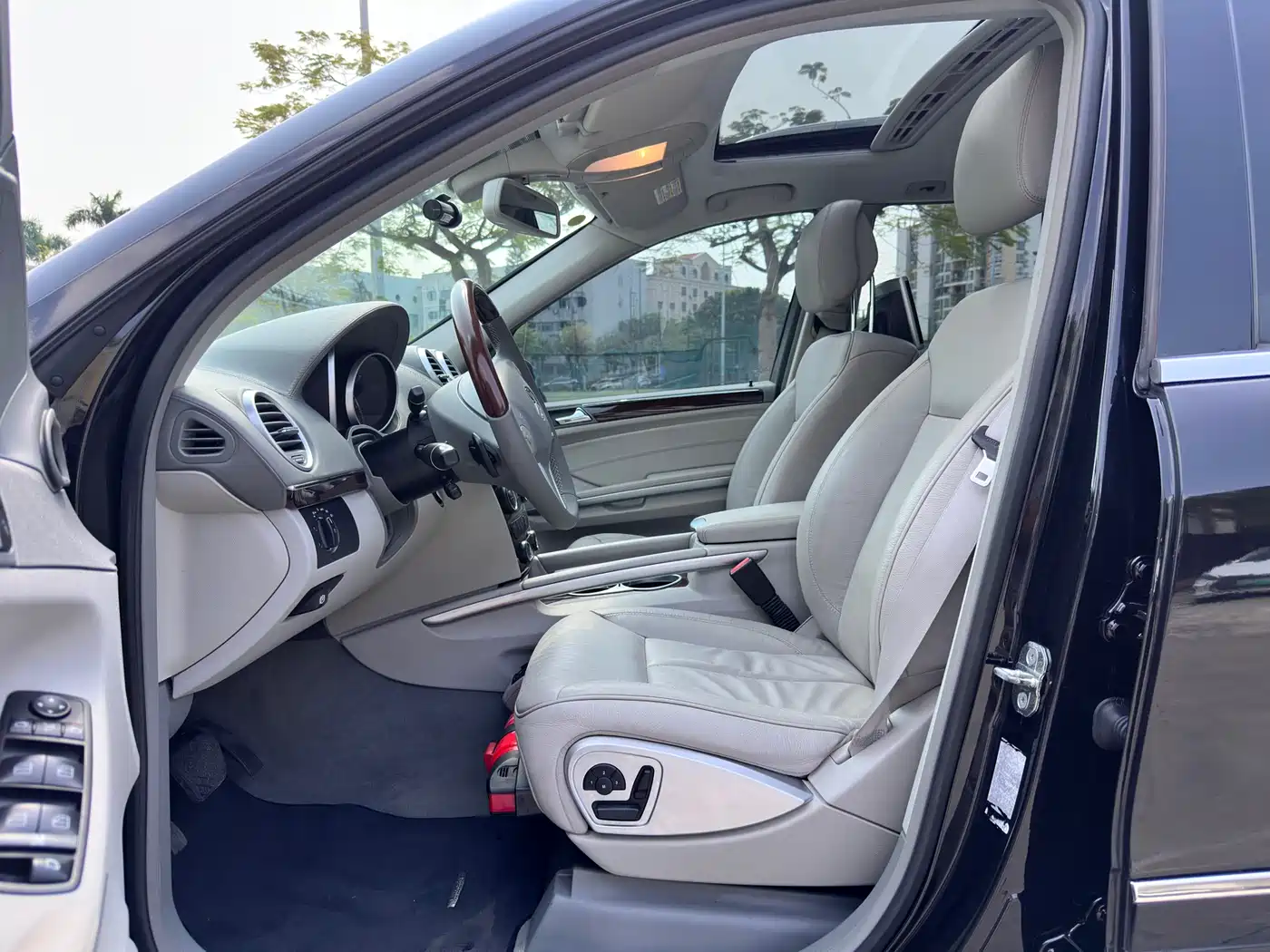 Mercedes-Benz GL-Class 2011 GL 450 4MATIC Premium фото 7