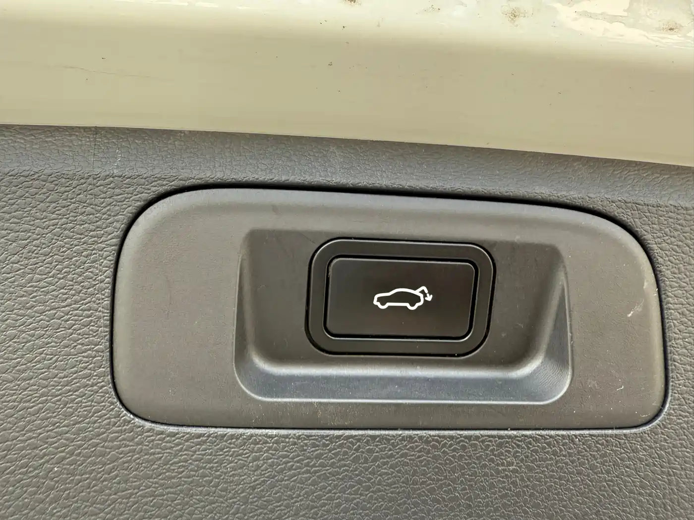 GEELY BINYUE