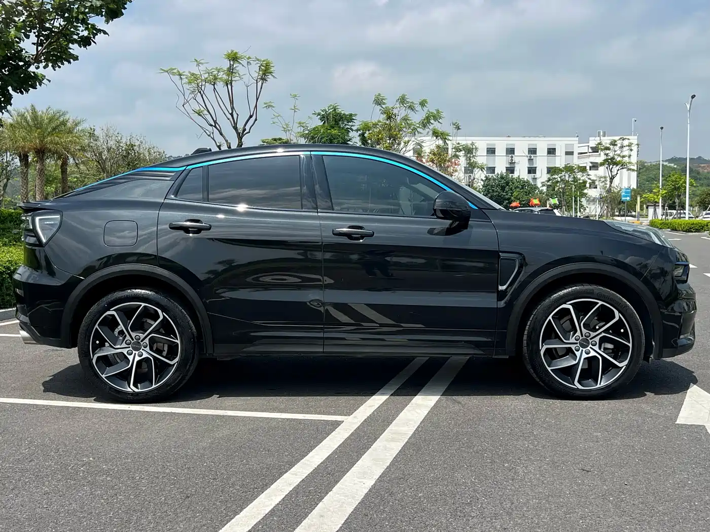 Lynk & Co 05 2022 2.0TD 2WD Shine Halo фото 8