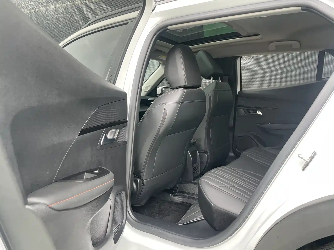 Peugeot 2008 2022 230THP THE ONE фото 18