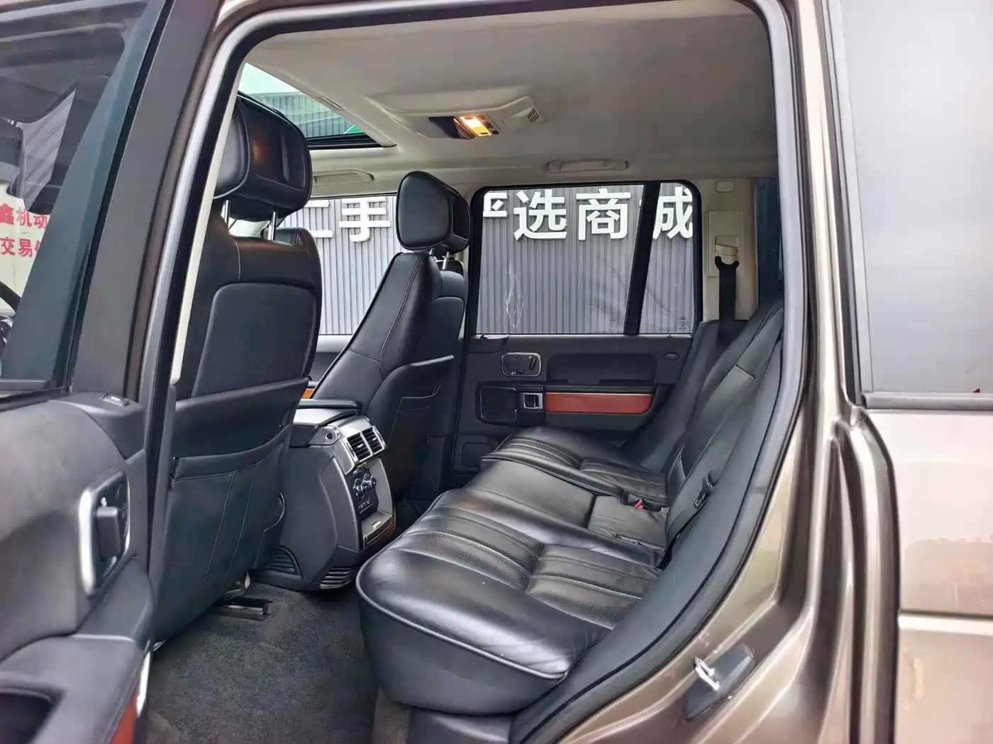 Land Rover Range Rover 2012 5.0 NA V8 фото 16