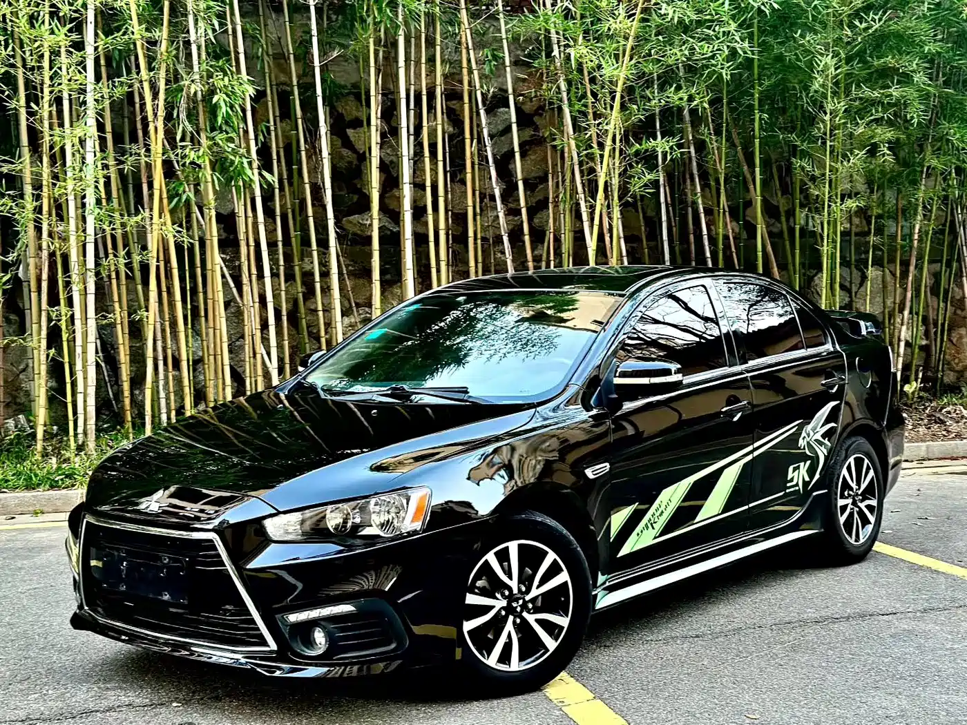 Mitsubishi Lancer EX 2015 1.8L Manual Phantom Edition