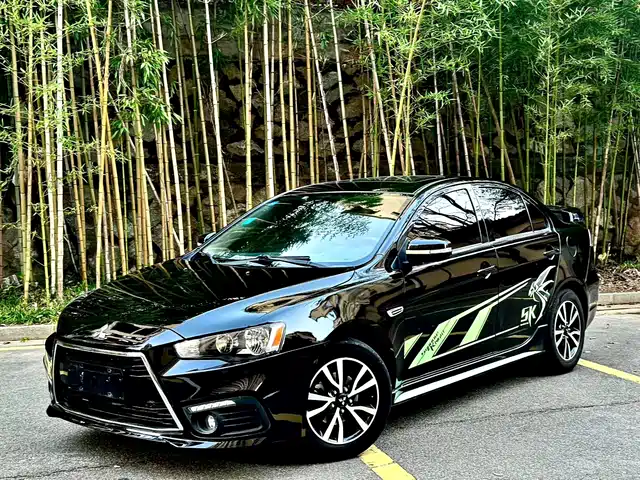 Mitsubishi Lancer EX 2015 1.8L Manual Phantom Edition