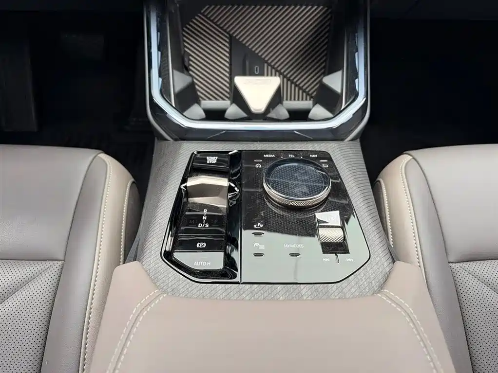 BMW X3 2025 xDrive30L Leading M Sport Package фото 15