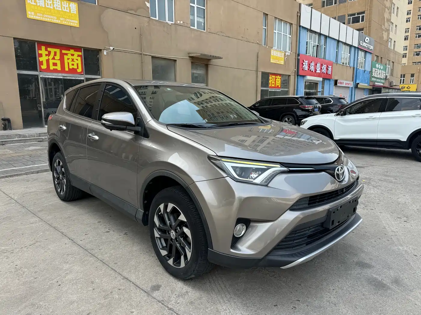Toyota RAV4 Rongfang 2016 2.5L Automatic 4WD Elite фото 11