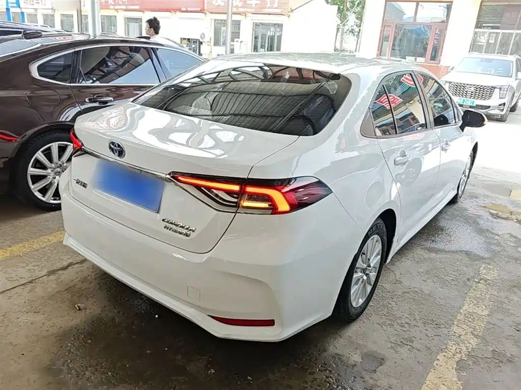 Toyota Corolla 2023 1.8L Smart Hybrid Dual Engine Pioneer Edition фото 7