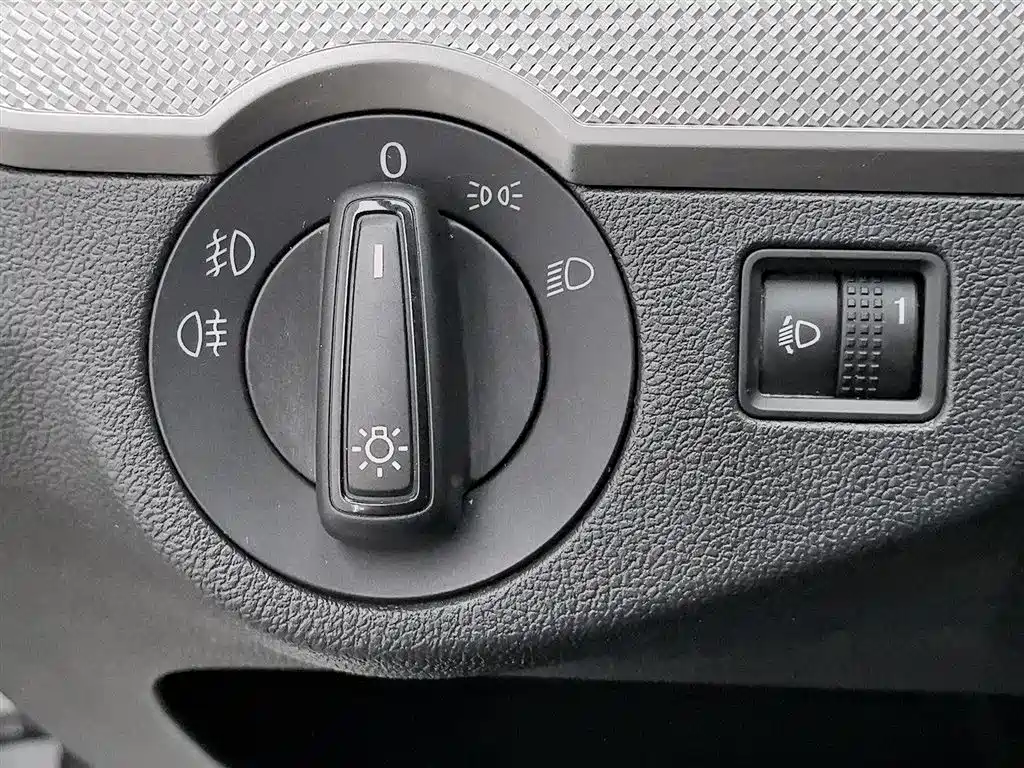 Volkswagen Jetta 2019 Dream Edition 1.5L Auto Comfort фото 21