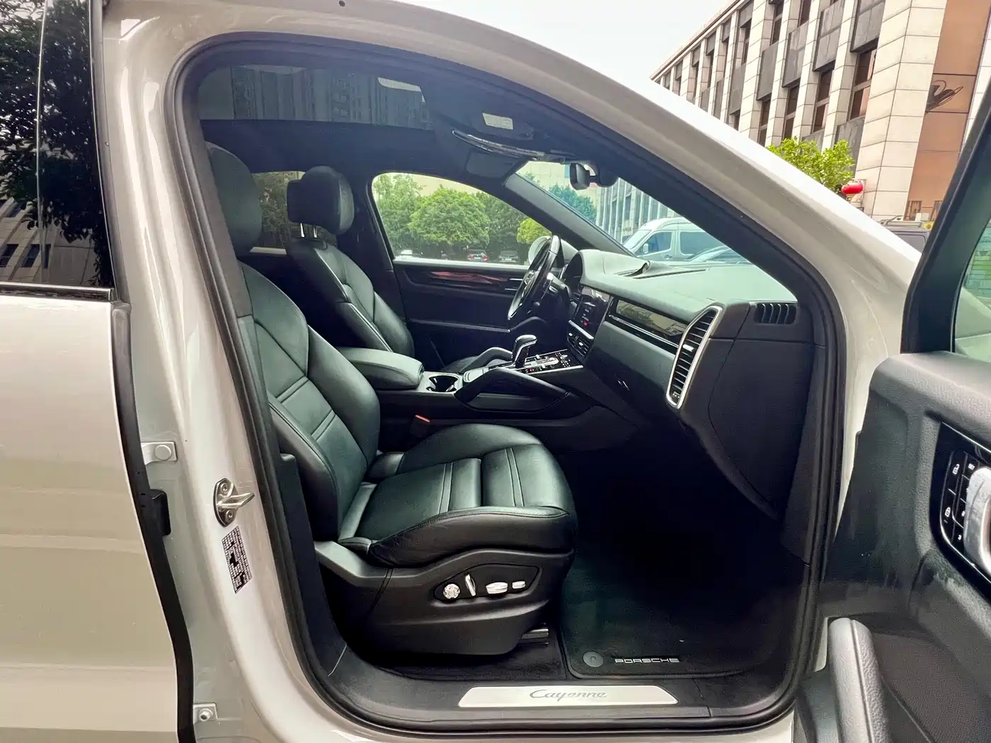 Porsche Cayenne 2019 Cayenne Coupé 3.0T фото 25