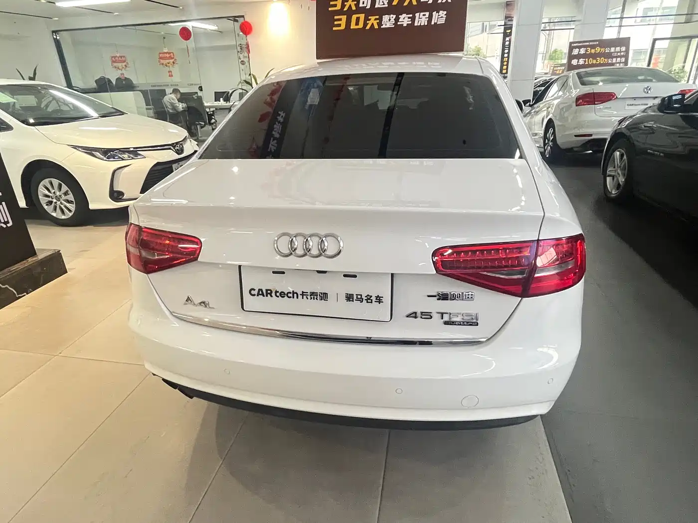 Audi A4L 2013 35 TFSI Automatic Comfort фото 5