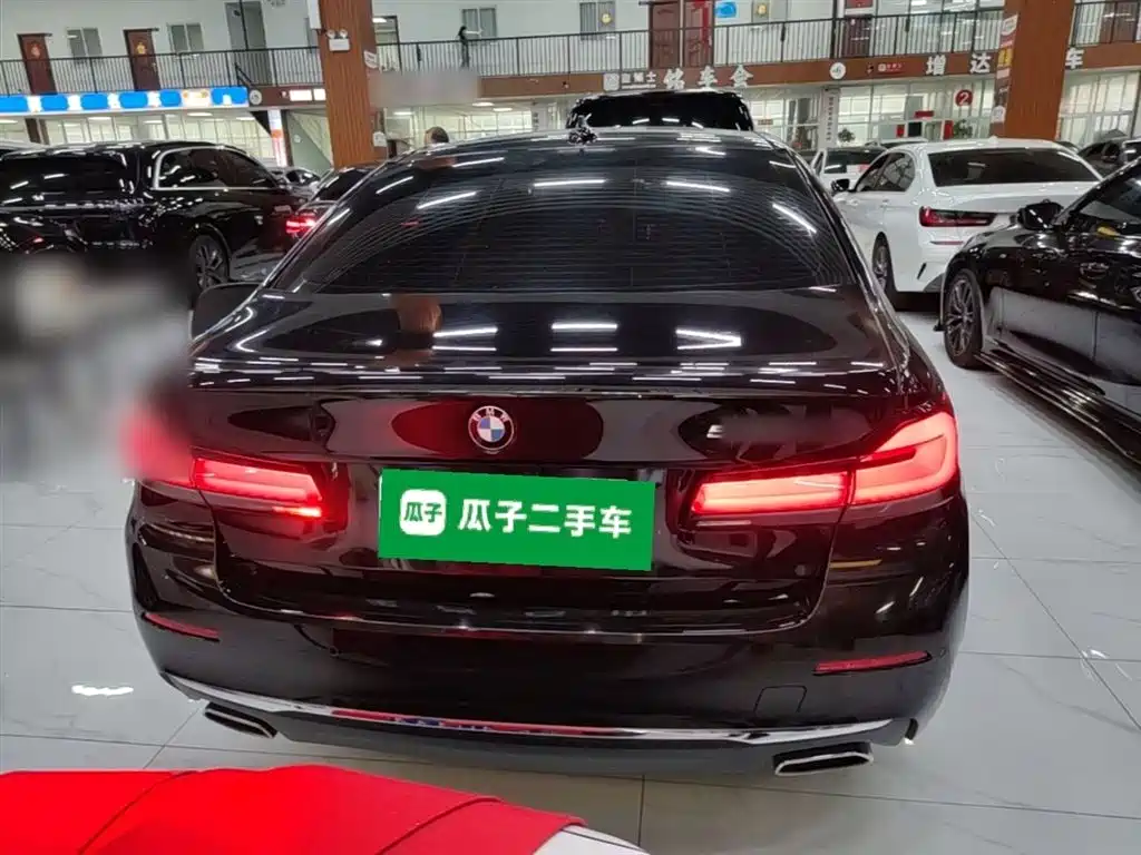BMW 5-SERIES