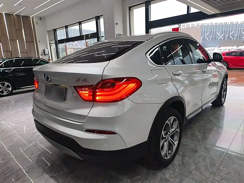 BMW X4 2014 xDrive20i X Design Package фото 7