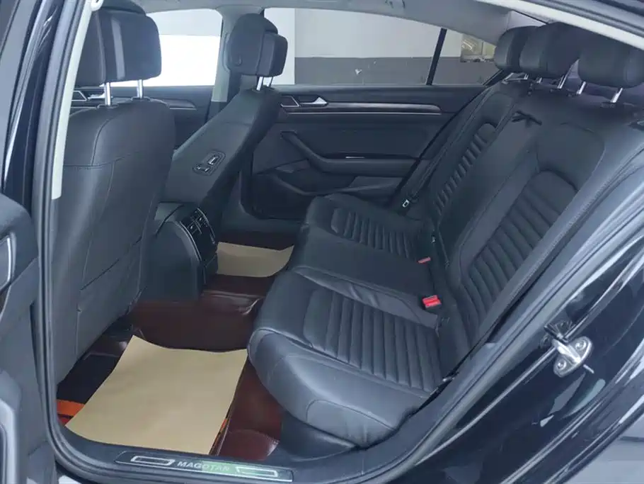 Volkswagen Magotan 2019 330TSI DSG Leading China VI фото 11