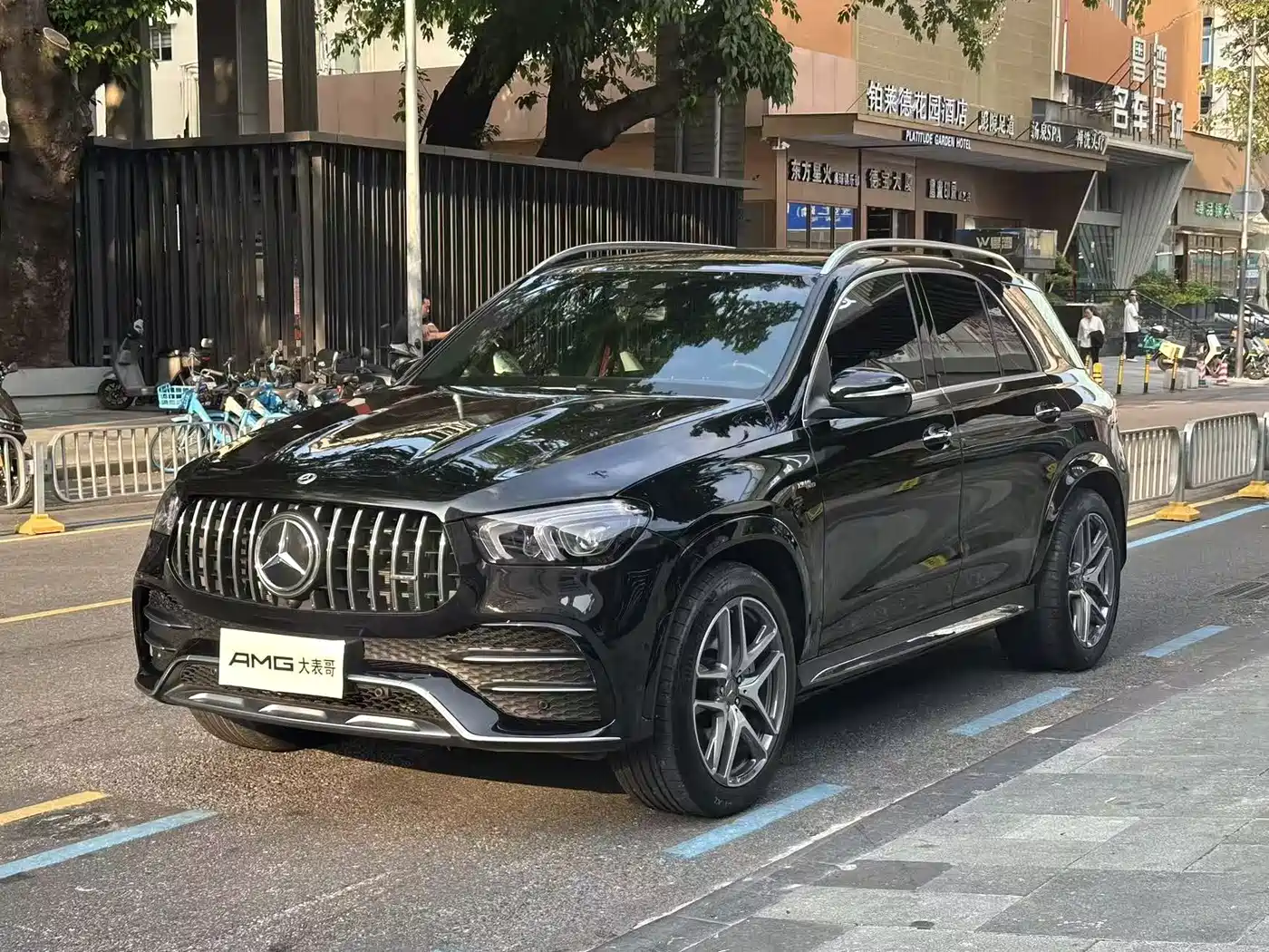 MERCEDES-BENZ GLE AMG