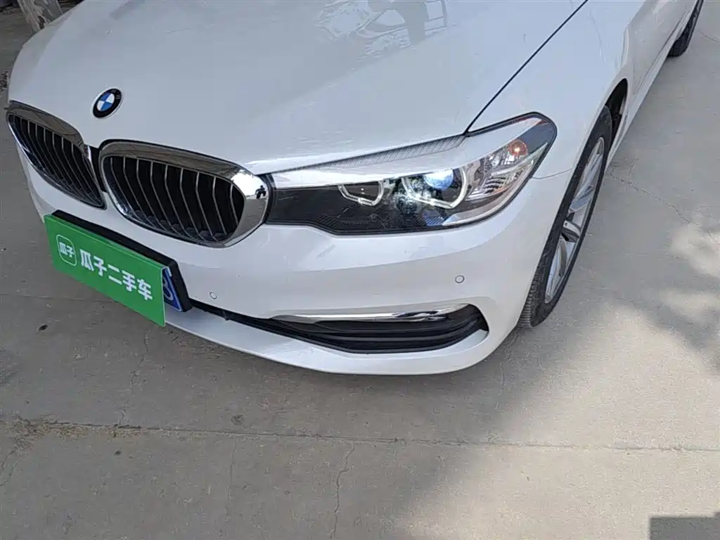 BMW 5 Series 2018 528Li Launch Special Edition фото 18