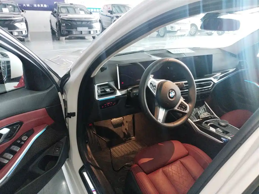 BMW 3 Series 2024 325Li M Sport Package фото 16