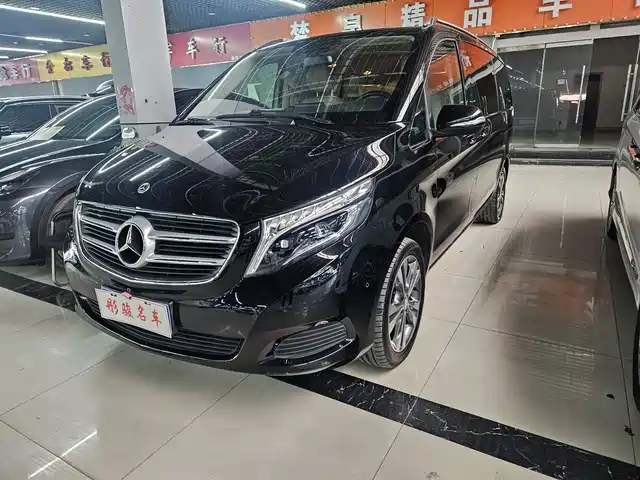 MERCEDES-BENZ V CLASS