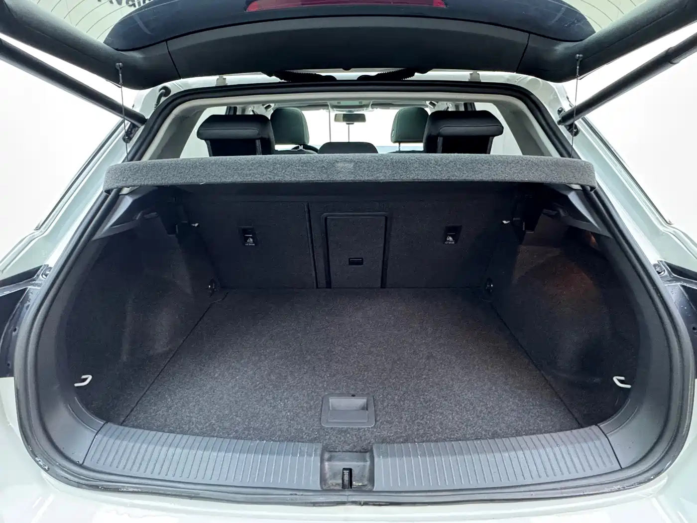 VOLKSWAGEN T ROC EXPLORING SONGS