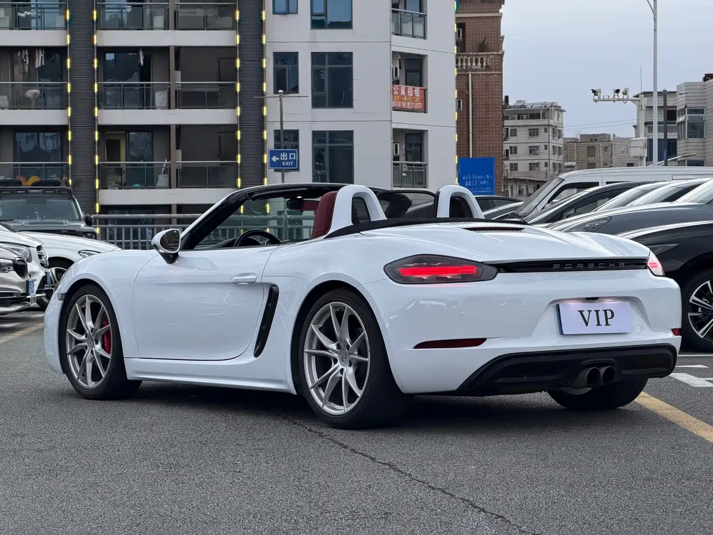 Porsche 718 2016 Boxster 2.0T фото 10